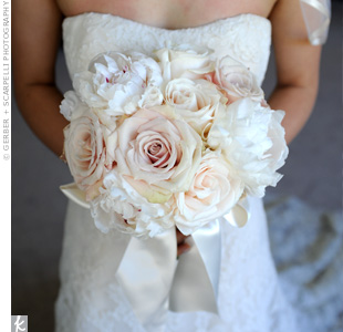 Roses and peonie wedding flowers